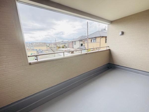 斑鳩町龍田西4期2号棟
