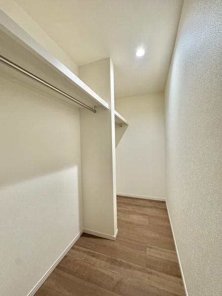 広陵町三吉３期　２号棟　新築戸建