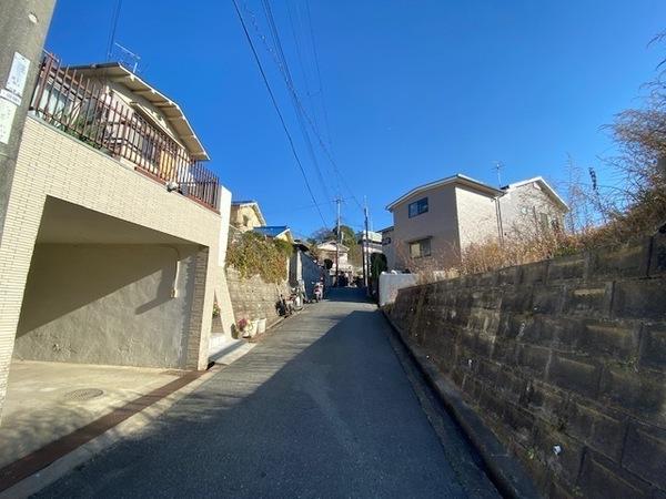 北葛城郡河合町池部3丁目の土地(前面道路含む現地写真)