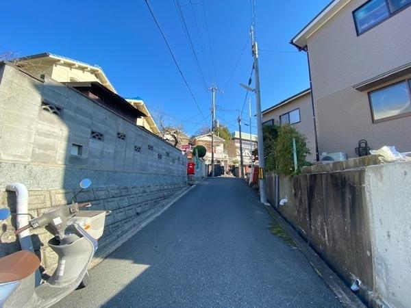 北葛城郡河合町池部3丁目の土地(前面道路含む現地写真)
