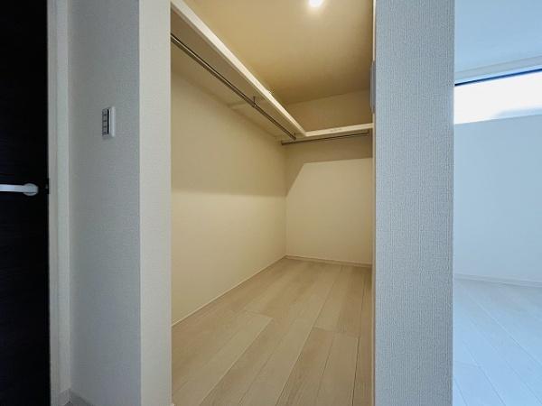 葛城市林堂２期　１号棟　新築戸建