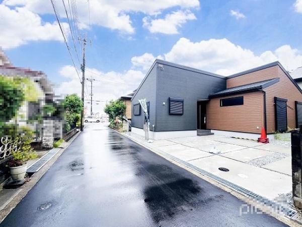 葛城市林堂２期　１号棟　新築戸建