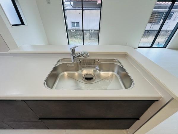 葛城市林堂２期　１号棟　新築戸建