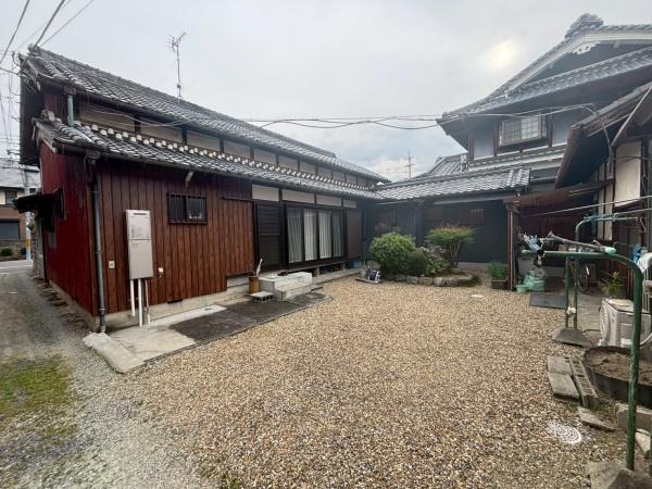 御所市元町　売倉庫・住宅付き土地