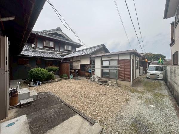 御所市元町　売倉庫・住宅付き土地