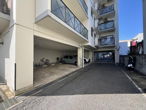 コスモ大和高田(駐車場)