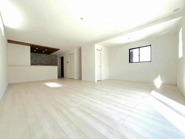 大和高田市曽大根２丁目　3号棟　新築戸建