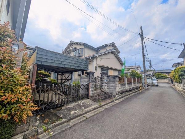 生駒郡斑鳩町服部２丁目の土地