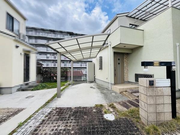 橿原市小槻町　中古戸建