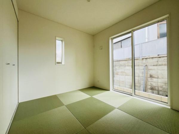 橿原市小房町　新築戸建