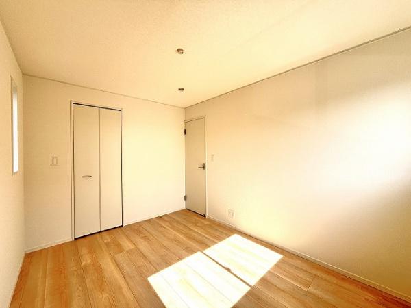 橿原市小房町　新築戸建
