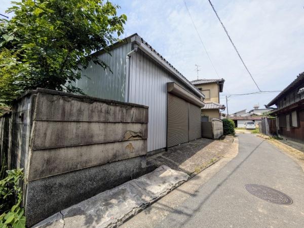 生駒郡斑鳩町興留１丁目の土地