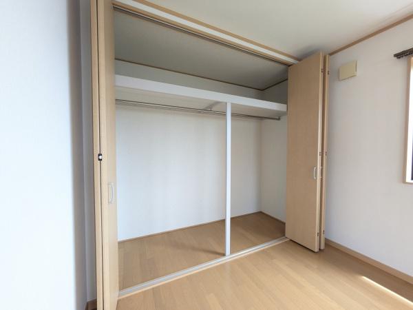 香芝市磯壁４丁目の中古一戸建て