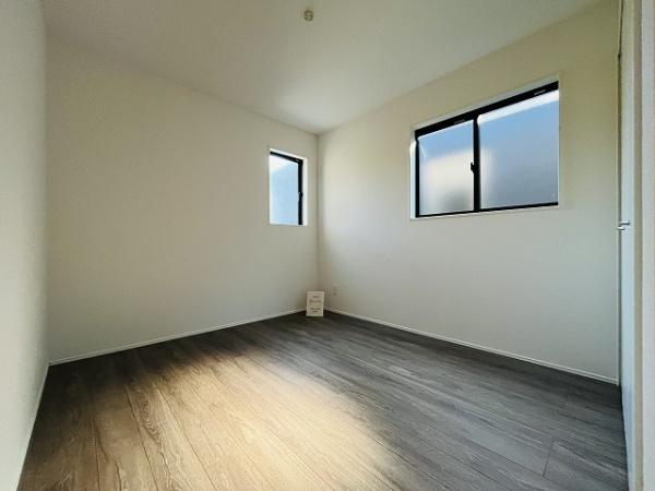 天理市石上町 3号棟 新築戸建(子供部屋)