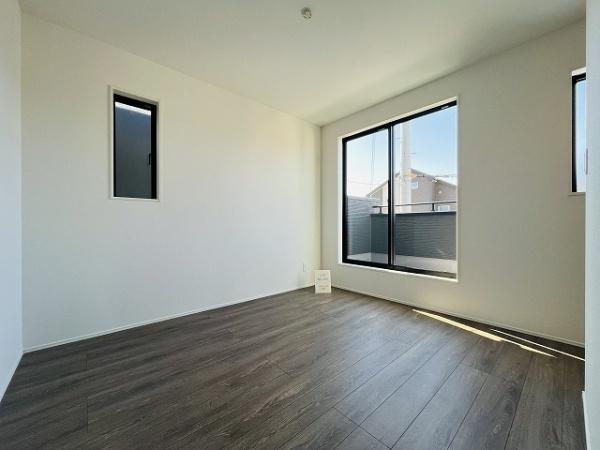 天理市石上町 3号棟 新築戸建(洋室)