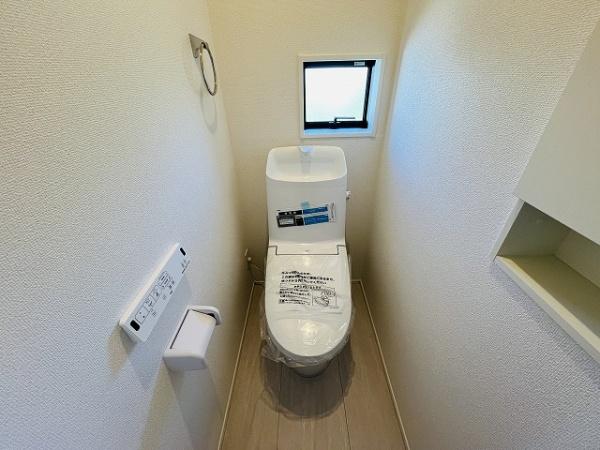 天理市石上町 3号棟 新築戸建(トイレ)