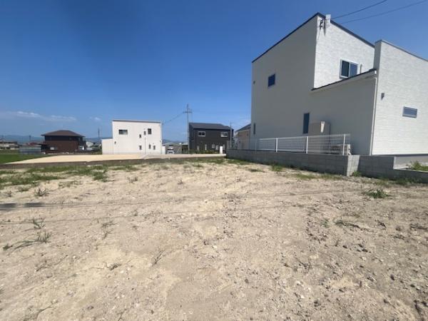 北葛城郡広陵町大字三吉の土地