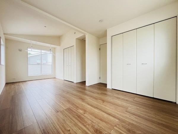 川西町結崎　2号棟　新築戸建