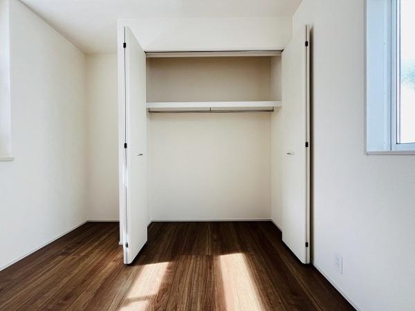 川西町結崎　2号棟　新築戸建