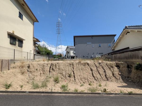 生駒郡斑鳩町神南５丁目の土地