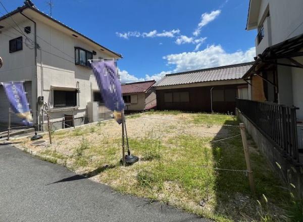 香芝市逢坂４丁目の土地
