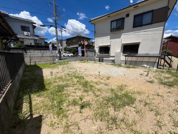 香芝市逢坂４丁目の土地