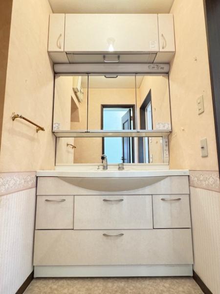 北葛城郡上牧町松里園3丁目　中古戸建
