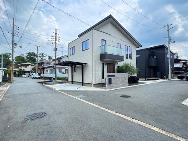 生駒郡斑鳩町龍田西４丁目の中古一戸建て