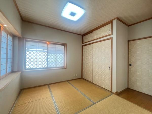 香芝市下田東３丁目の中古一戸建て