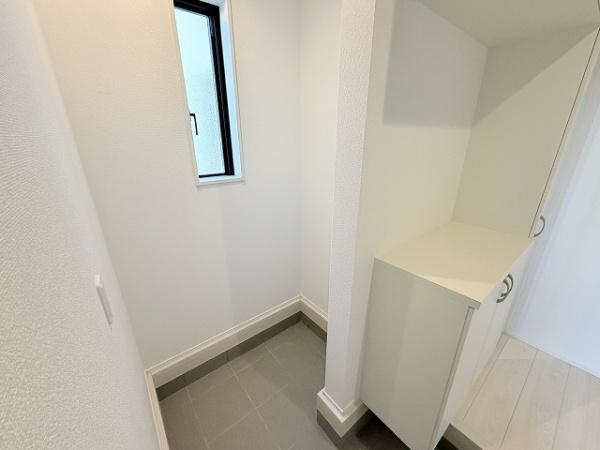 天理市永原町2期　2号棟　新築戸建