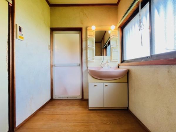 生駒郡斑鳩町阿波２丁目の中古一戸建て