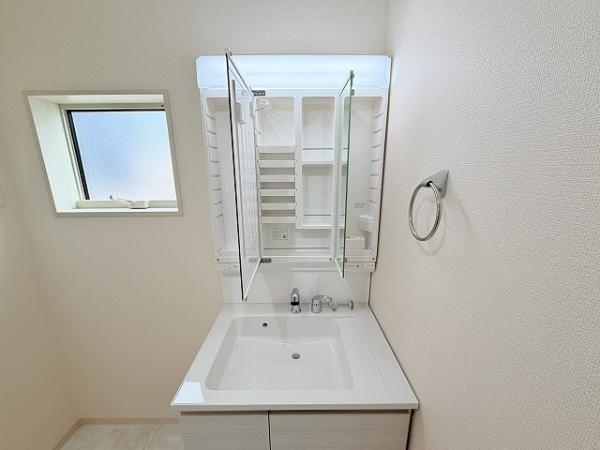 天理市指柳町2期　5号棟　新築戸建