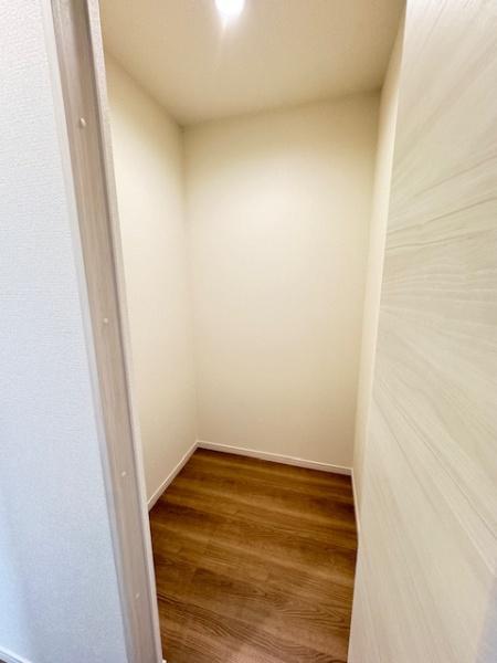 葛城市笛堂３期　２号棟　新築戸建