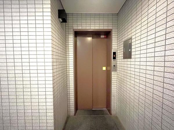 東急ドエル大和八木アネックスA棟(エントランス)