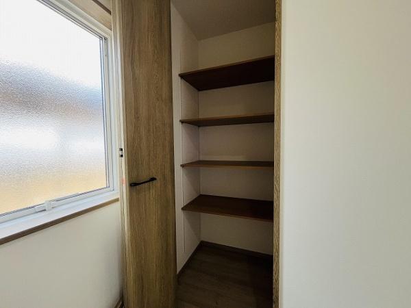 橿原市曲川町3丁目 3号地 新築戸建(収納)