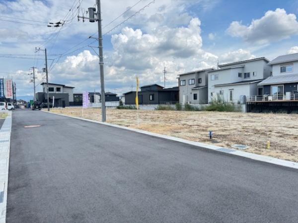 北葛城郡広陵町大字三吉の土地