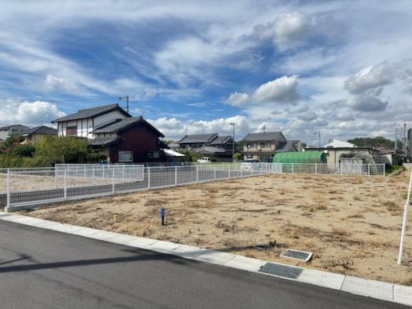 北葛城郡広陵町大字三吉の土地