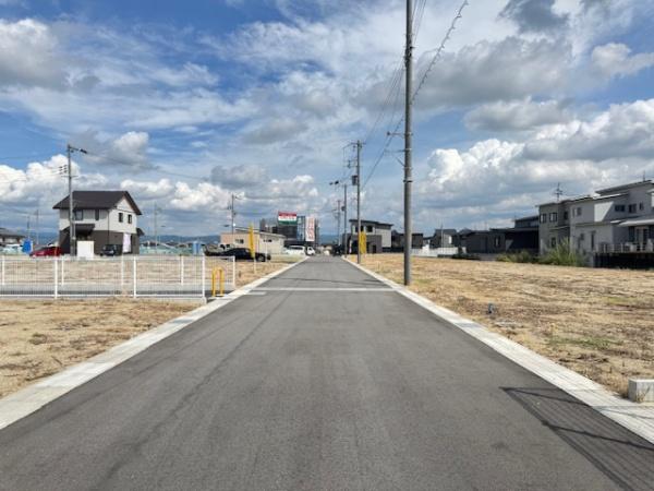 北葛城郡広陵町大字三吉の土地