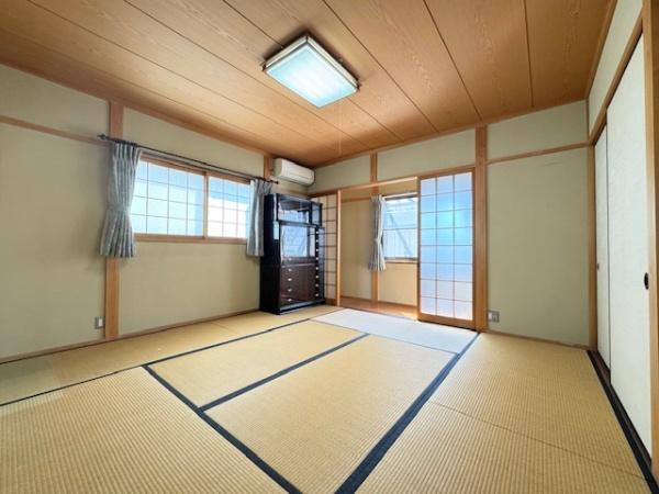 香芝市下田西３丁目の中古一戸建て