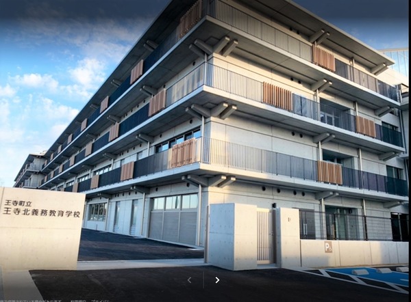 ローレルコート王寺(王寺町立北義務教育学校)