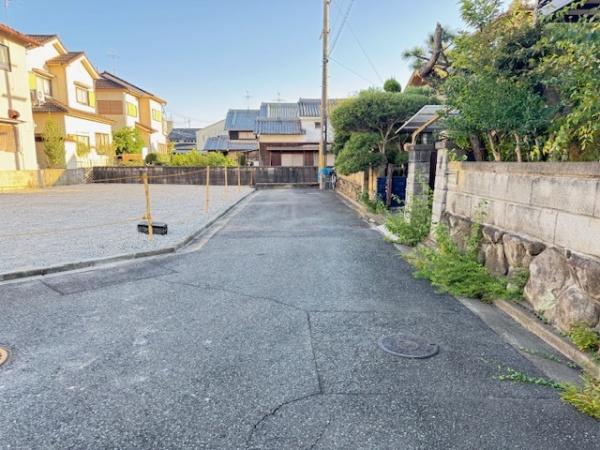 北葛城郡上牧町松里園３丁目の土地