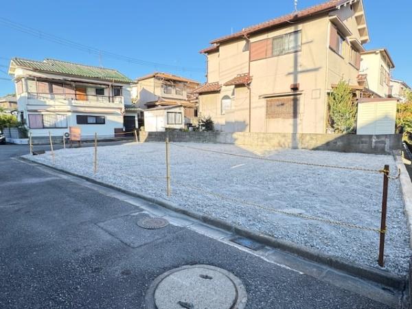 北葛城郡上牧町松里園３丁目の土地
