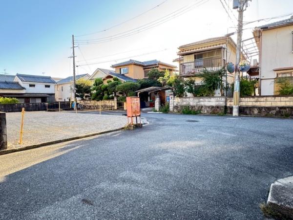 北葛城郡上牧町松里園３丁目の土地