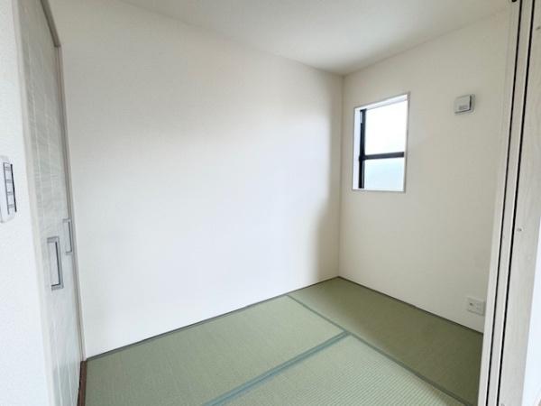 北葛城郡広陵町萱野 3号棟 新築戸建(和室)
