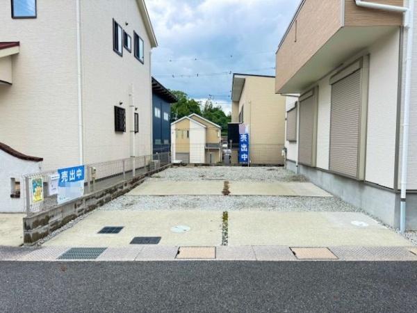 北葛城郡上牧町下牧3丁目の中古一戸建て(駐車場)