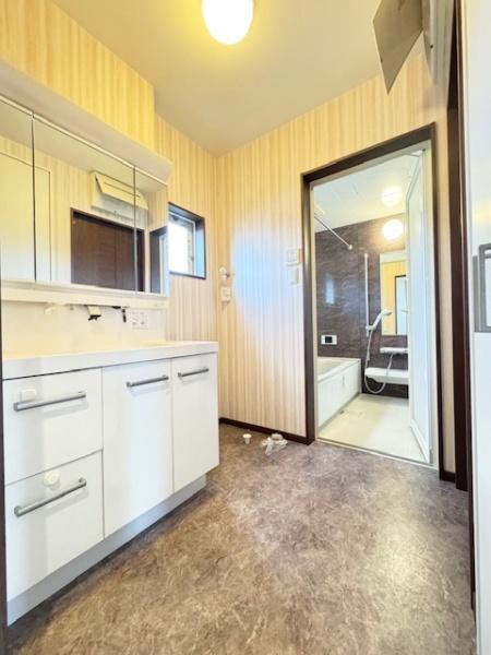 北葛城郡上牧町下牧1丁目の中古一戸建て(洗面台・洗面所)