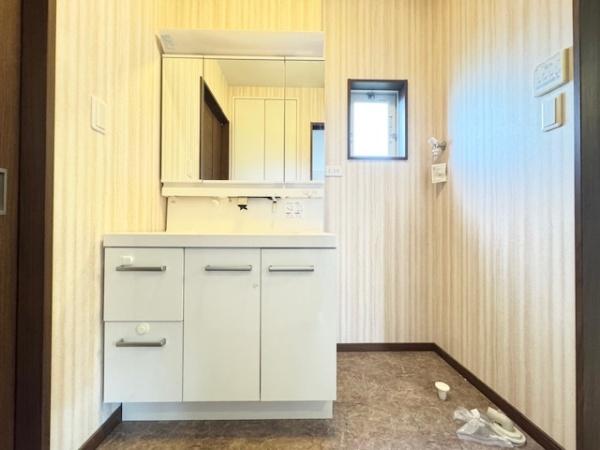 北葛城郡上牧町下牧1丁目の中古一戸建て(洗面台・洗面所)