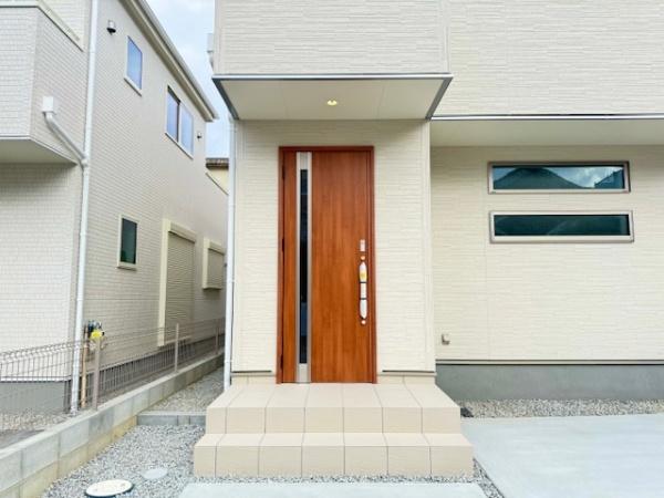 北葛城郡河合町泉台2丁目3号棟 新築戸建(玄関)