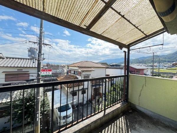 香芝市磯壁1丁目の中古一戸建て(バルコニー)