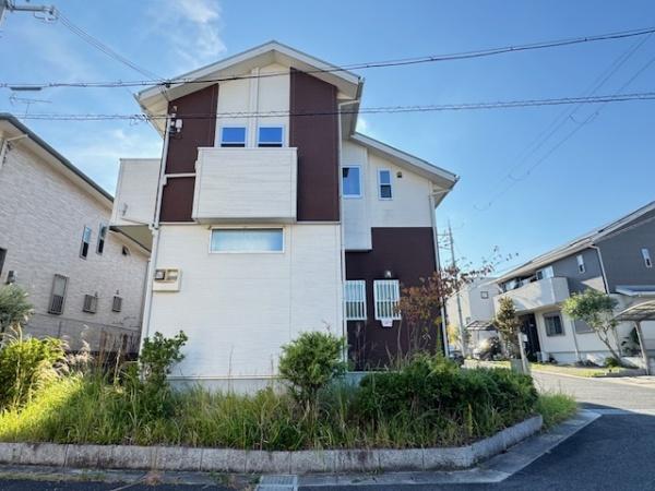 香芝市尼寺3丁目　中古戸建